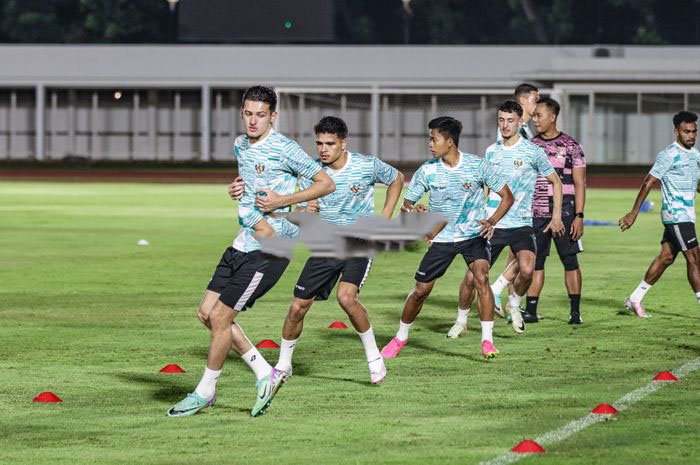 Bek Persib Berhasrat Ingin Kembali ke Timnas Indonesia, Tidak Gentar Bersaing dengan Calvin Verdonk