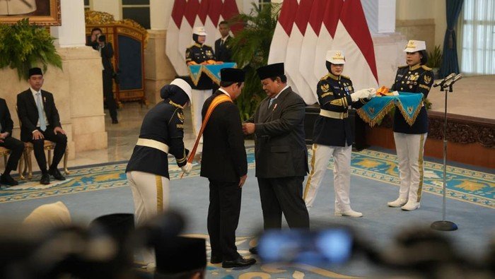 Ketua DPD Raih Penghargaan Bintang Republik Indonesia Utama dari Prabowo